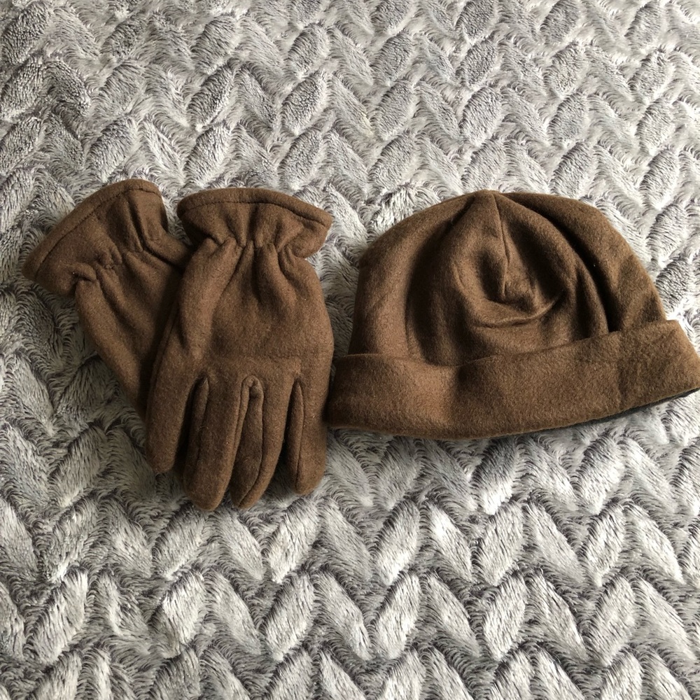 NWOT Hat and Gloves